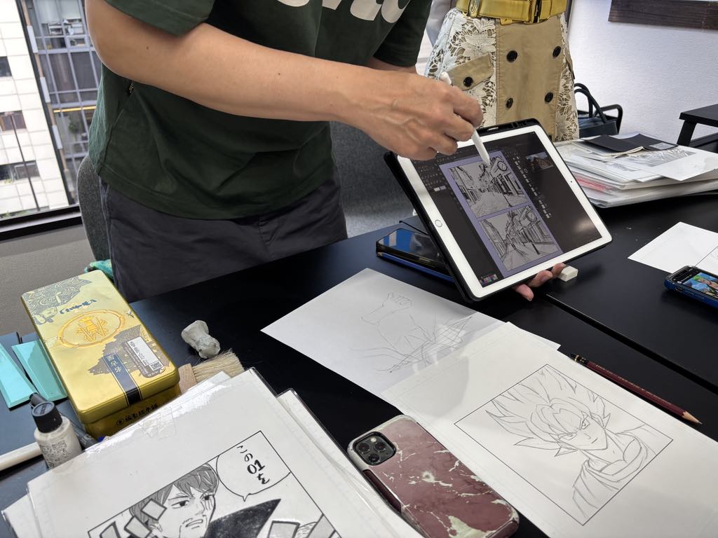 現在主流となっているデジタル作画も実践しながら見せてくれる