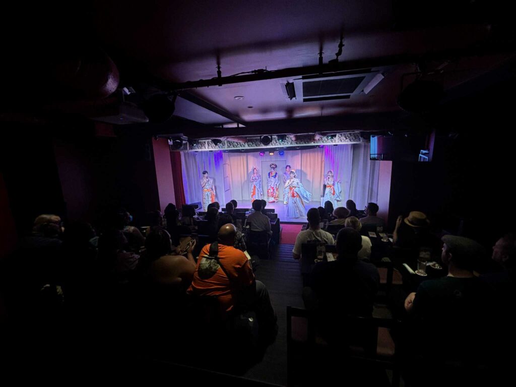 演者と観客が一体となる、熱気と感動のフィナーレ