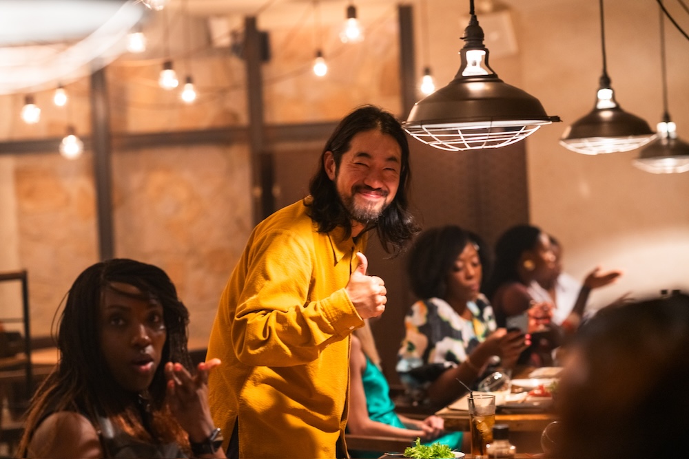 ガイドをする石田さん