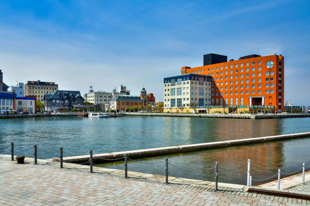 国際貿易港として栄えた当時の西洋建築が残る観光エリア「門司港レトロ」