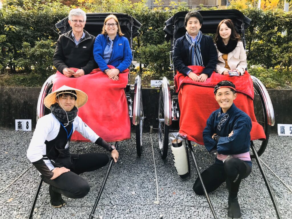 京都で車夫としての一歩を踏み出し、観光の現場で経験を積んだ糸賀さん