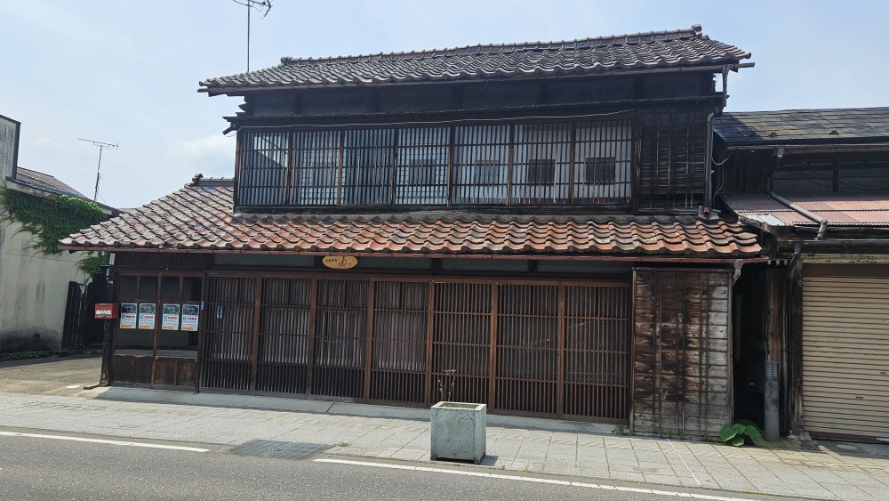 「旧山中油店」1棟貸し宿泊施設・レストランとして活用する予定