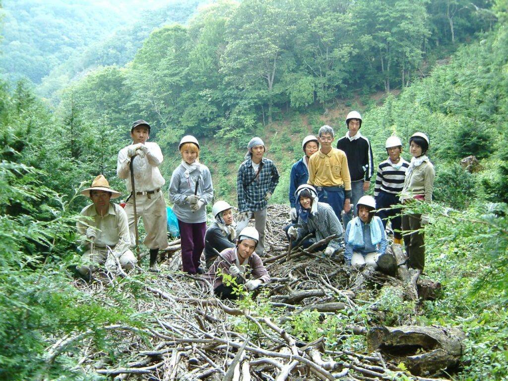 雲ヶ畑で毎週のように山仕事を手伝う